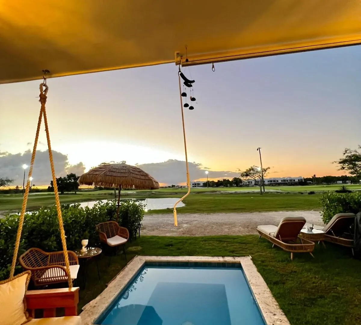 Golf Course View With A Hot Tub Punta Cana Apartamento